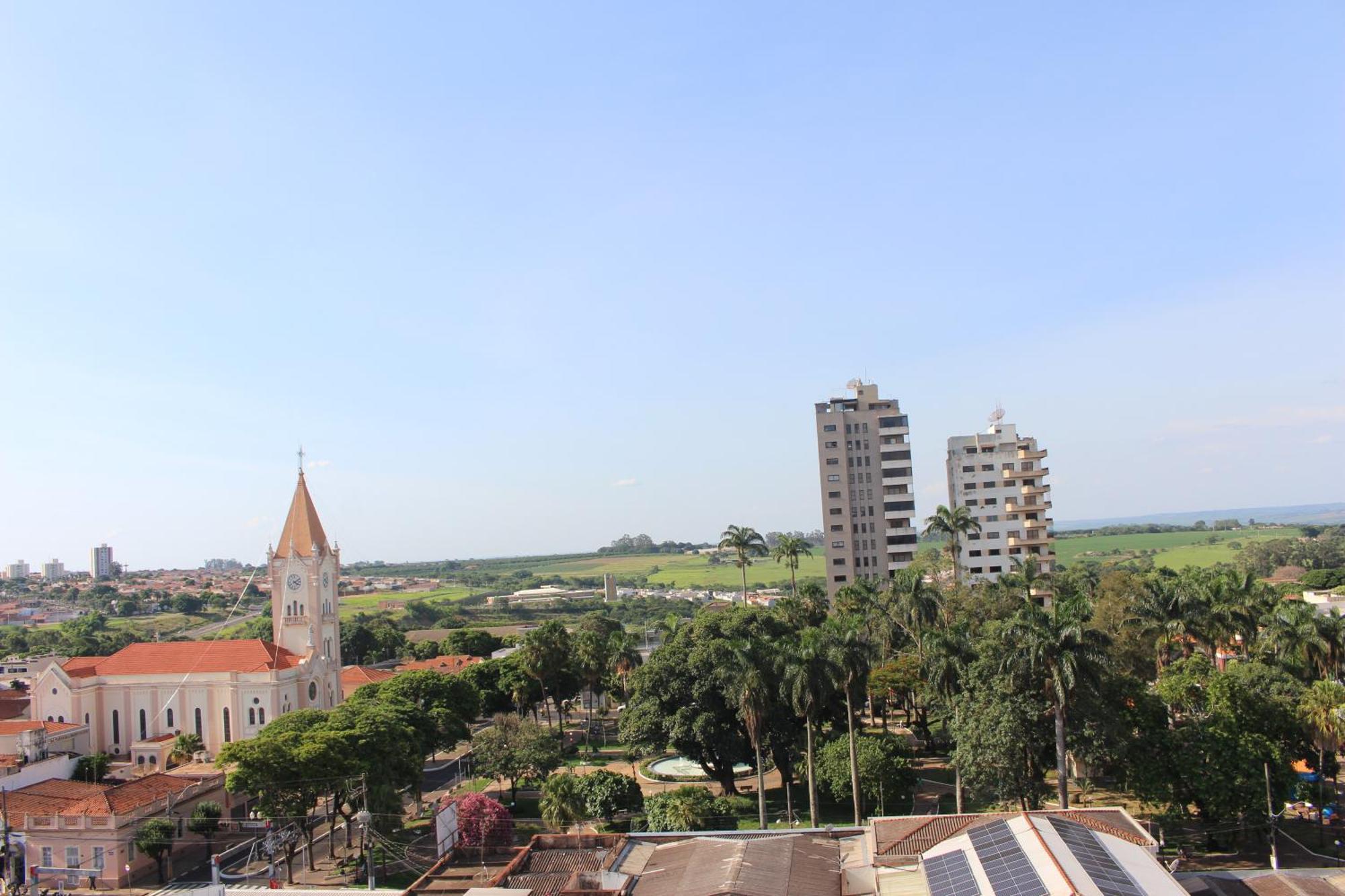Optimum Plaza Hotel Monte Alto Exterior photo